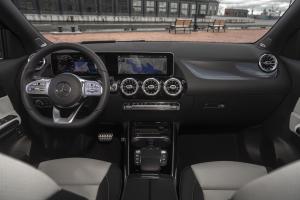 Mercedes-Benz GLA250 AMG Line 2020 года  (NA)